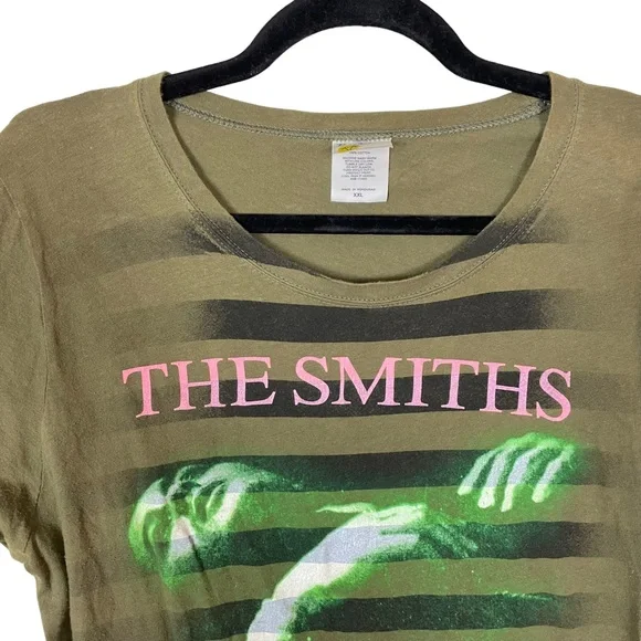 The Smiths 2004 The Queen Is Dead Album Art Band T-Shirt Hard to Find XXL Womans - Picture 5 of 16